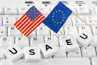 USA und EU Flagge - © PhotoSG - stock.adobe.com