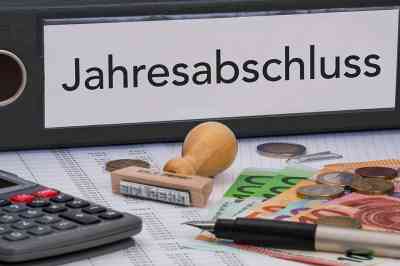 Aktenordner Jahresabschluss - © skywalk154 - stock.adobe.com